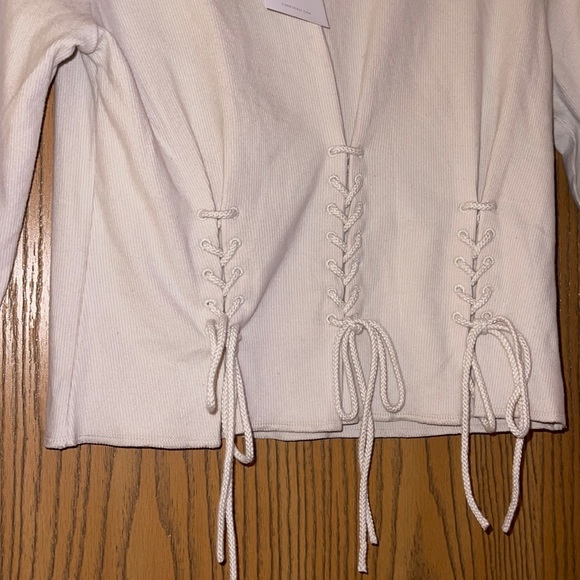 NWT Forever 21 Lace Up Crop Top - Size Large - Picture 2 of 4